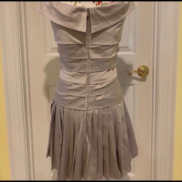 Ted Baker silver pleated dress size Ted  2 - Picture 3 of 9